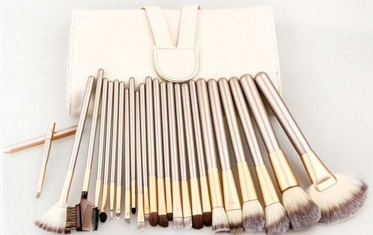 Makeup brush