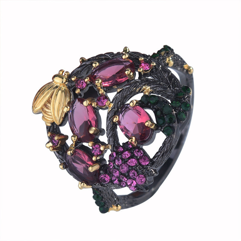 New Bee Ring European Gothic Style Ruby Black Gun