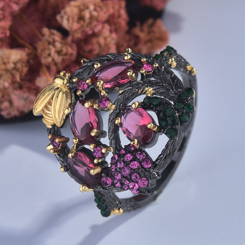 New Bee Ring European Gothic Style Ruby Black Gun