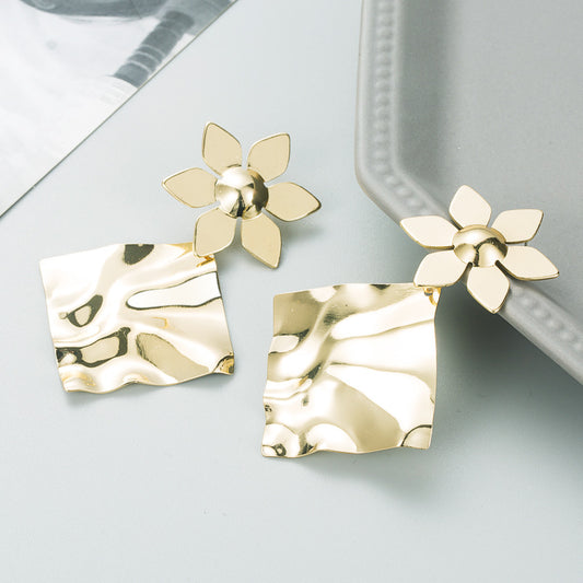 Cool Geometric Gold-plated Temperamental Minority Earrings