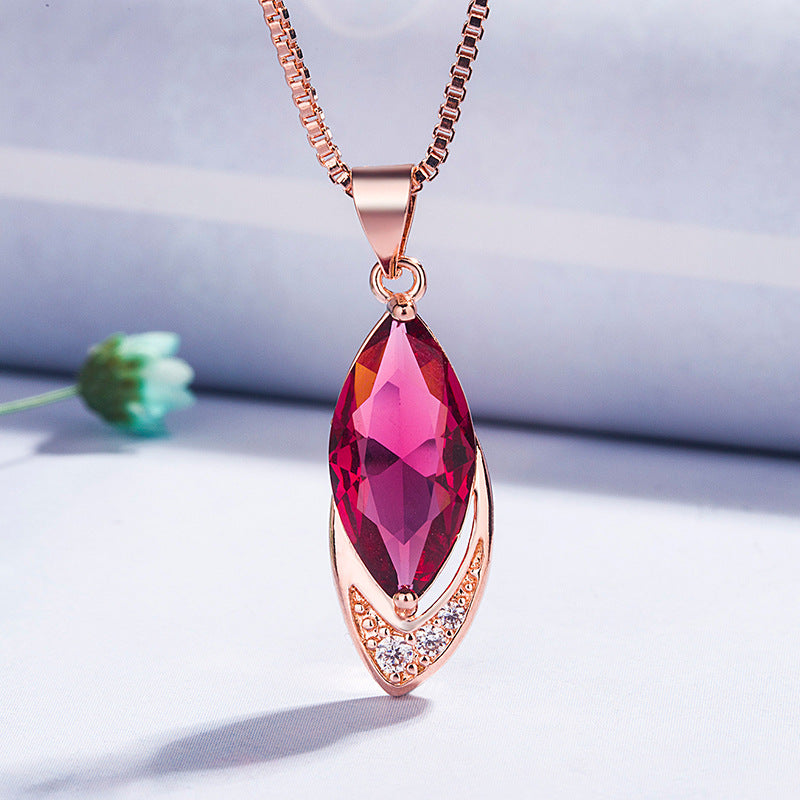 Female Rose Ruby Pendant Clavicle Chain