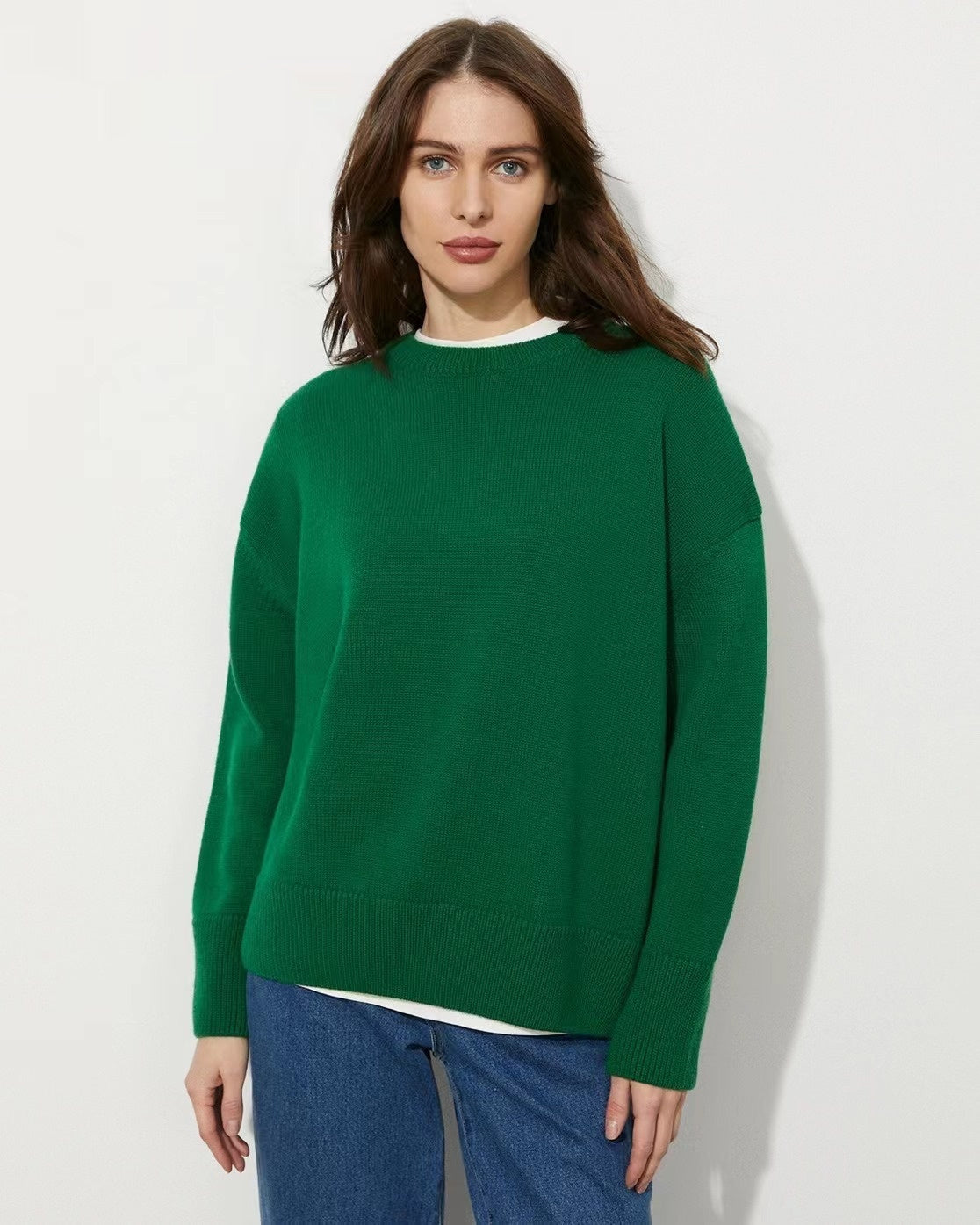 Women's Round Neck Solid Color Pullover Leisure Sweater