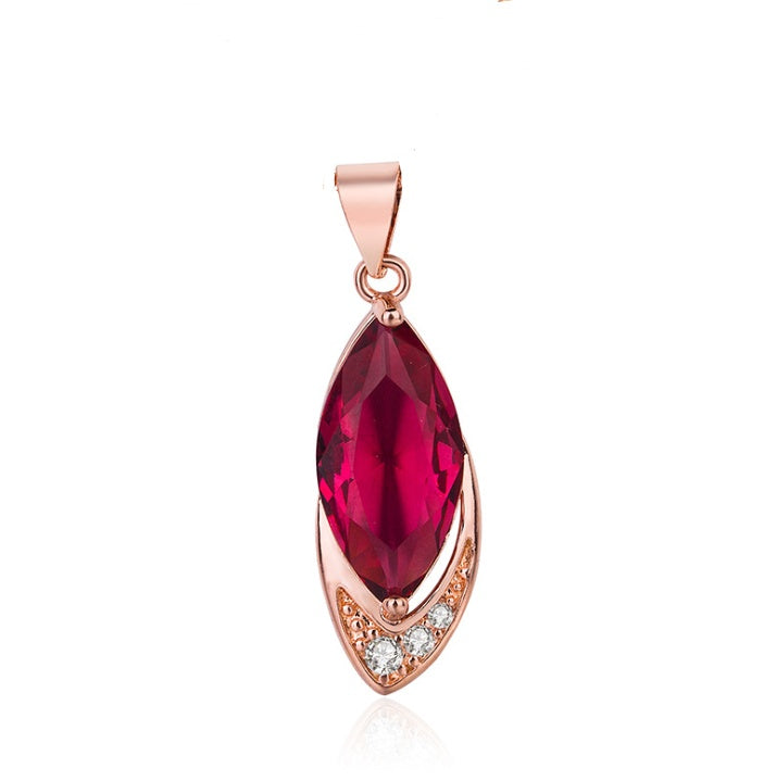 Female Rose Ruby Pendant Clavicle Chain