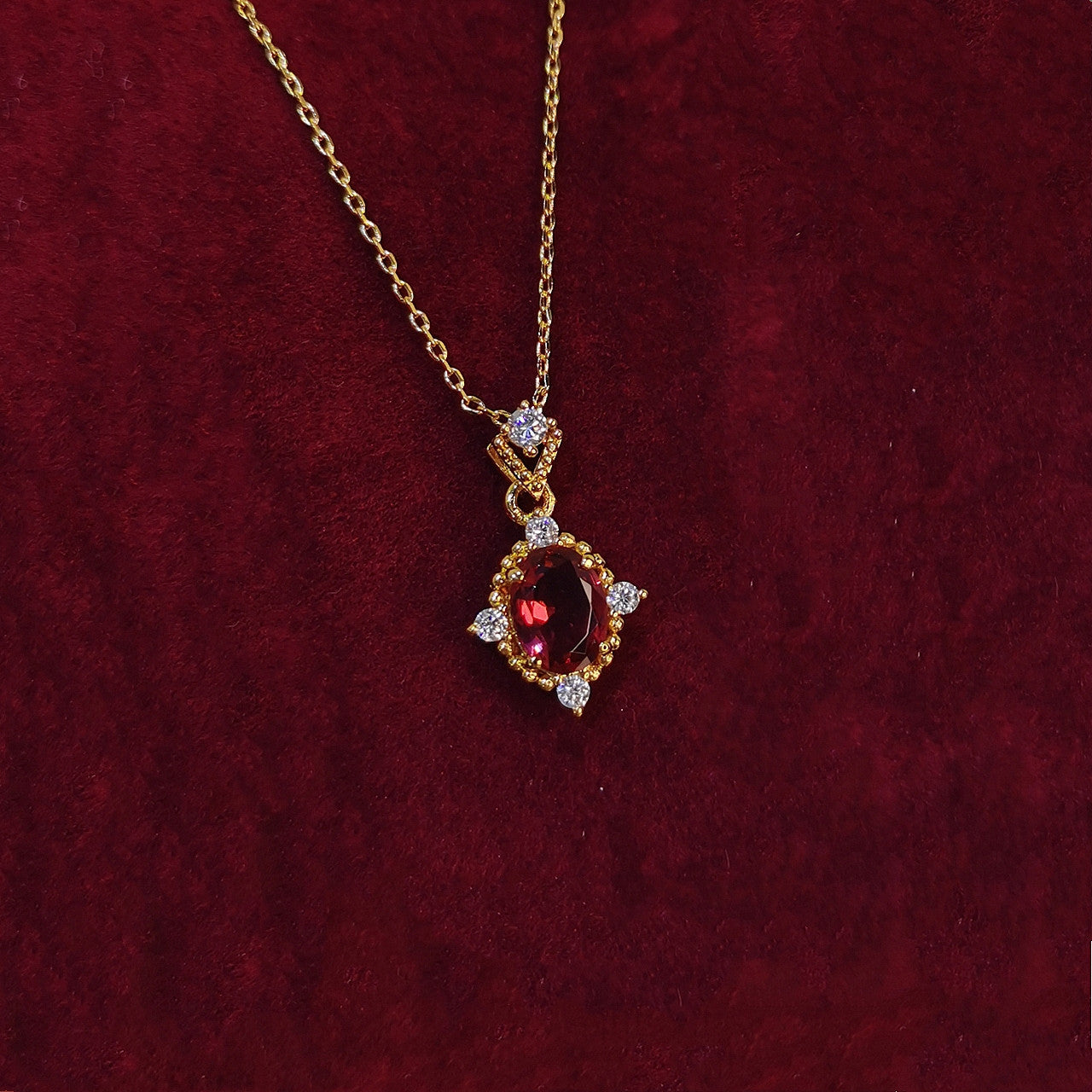 18K Gold Rouge Ruby Necklace Women's Vintage