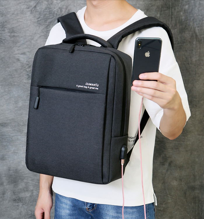 Hindi tinatagusan ng tubig at shockproof na rechargeable backpack laptop bag