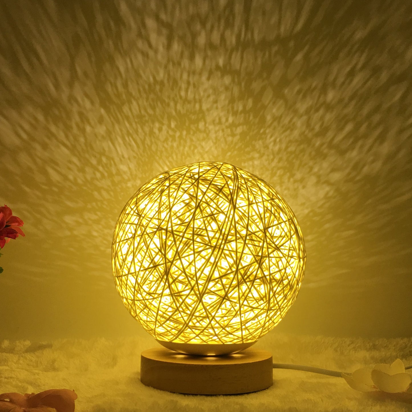 Amazon Hot Selling Creative Linen Table Lamp Novel and Unique LED Intelligent USB7 Color RGB16 Color Remote Control Rattan Ball Lamp