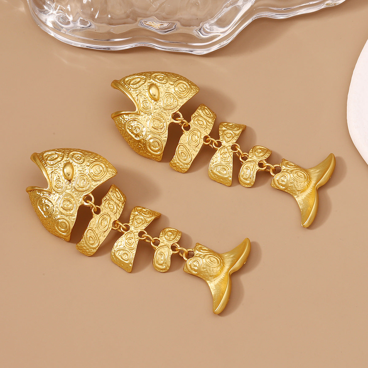 Retro Golden Hollow Fishbone Eardrops Earrings