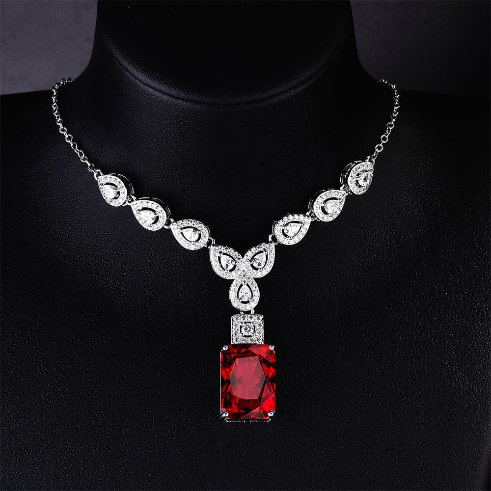 New Luxury Pigeons-blood Ruby Square Diamond Necklace