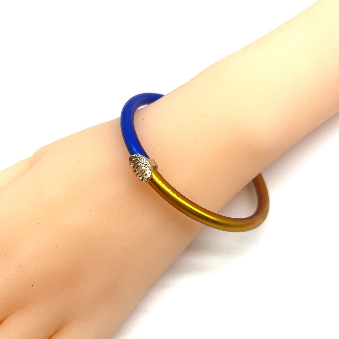 Pulsera bicolor de silicona simple de moda para mujer