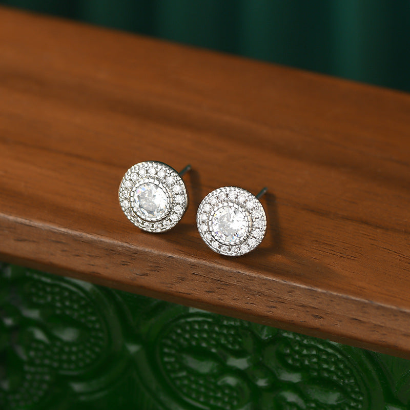 Simple Design Micro-inlaid Diamond Super Shiny Round Studs