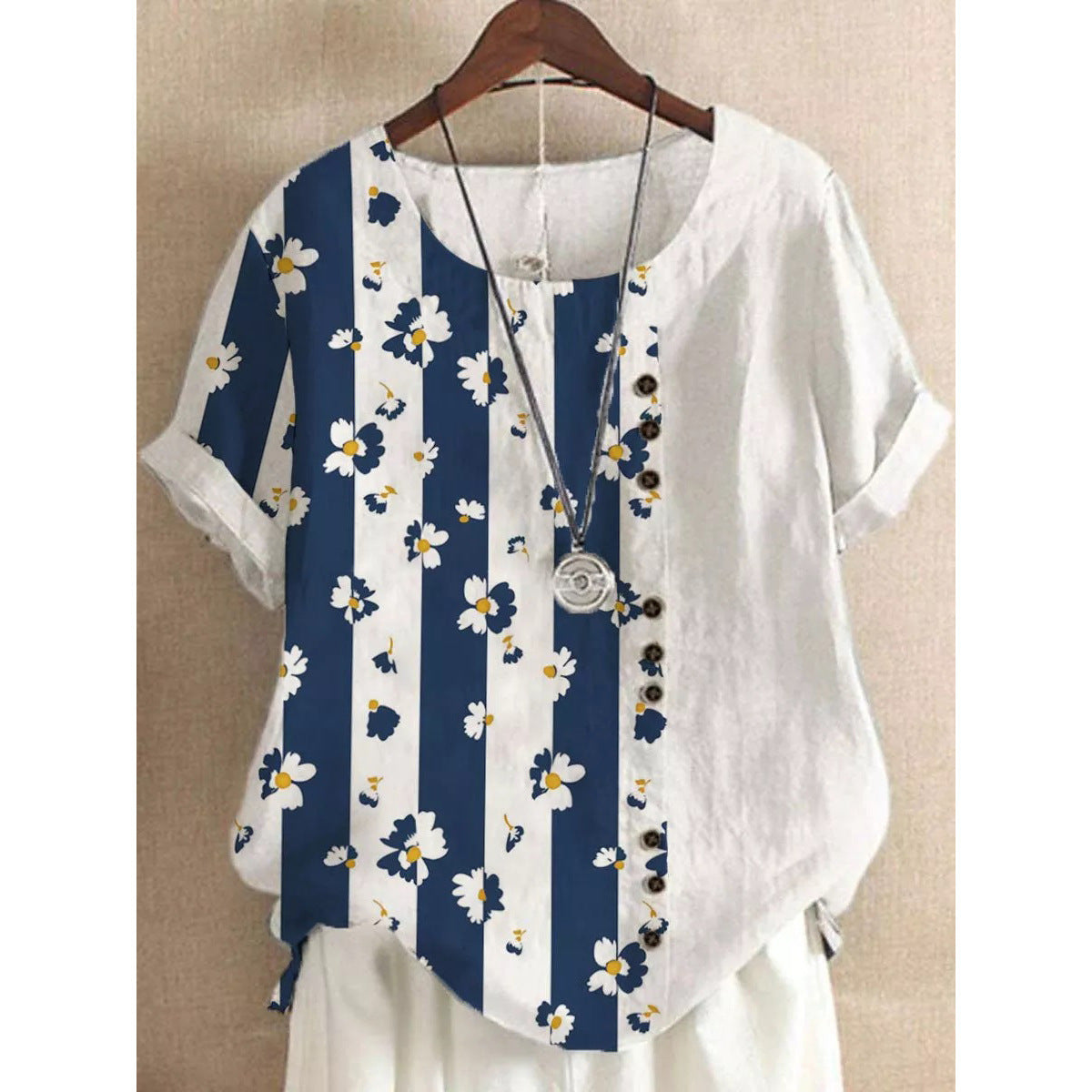 Women's Fashionable Floral Button Short-sleeved T-shirt