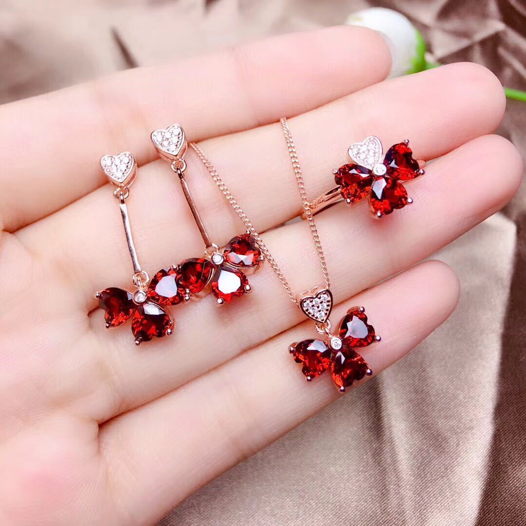 Imitated Natural Pigeon Blood Ruby Heart Pendant Ring Earring Set