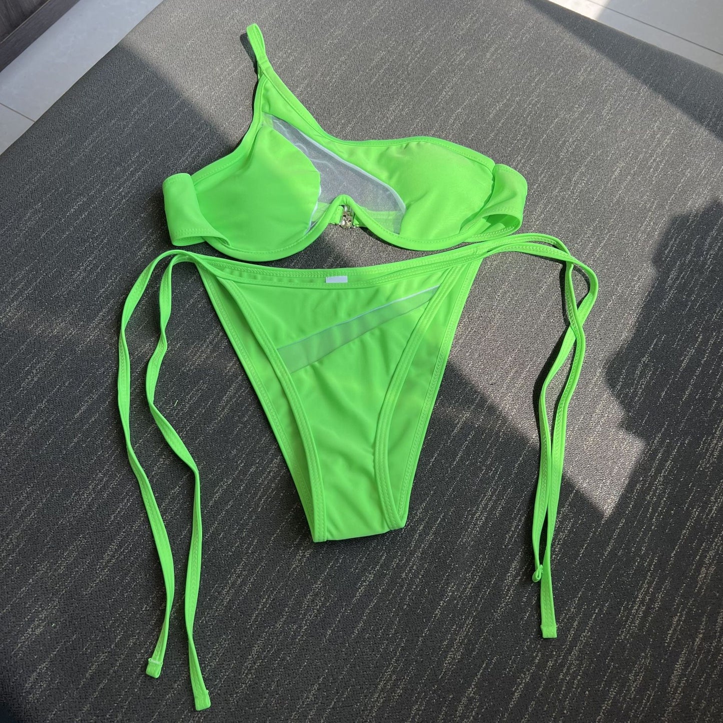 Bikini de traje de baño dividido a la moda para mujer