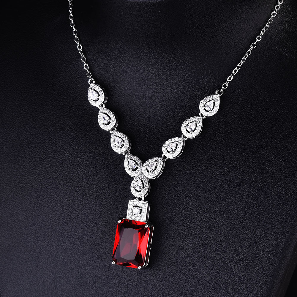 New Luxury Pigeons-blood Ruby Square Diamond Necklace