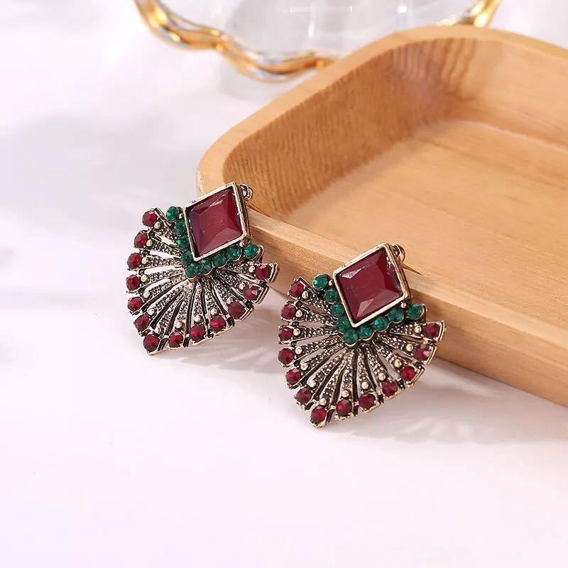 Retro Bohemian Ethnic Ruby Stud Earrings Explosive Fan Shape